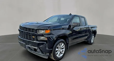 2021 Chevrolet Silverado K1500 Custom z USA, uszkodzony, nr VIN 1GCRYBEK6MZ224218
